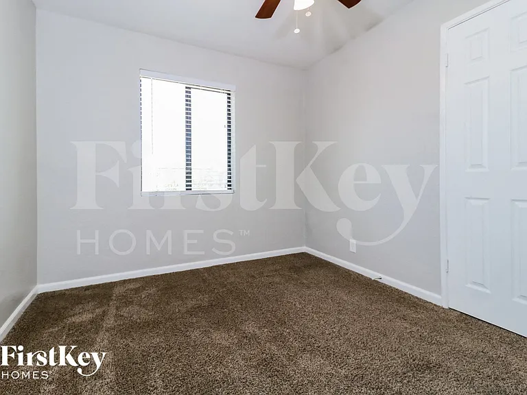 806 E El Caminito Dr — Photo 11
