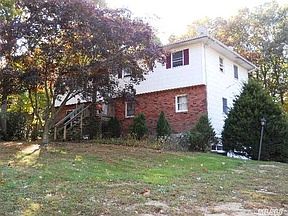 2nd image of 76 Brookhaven Dr