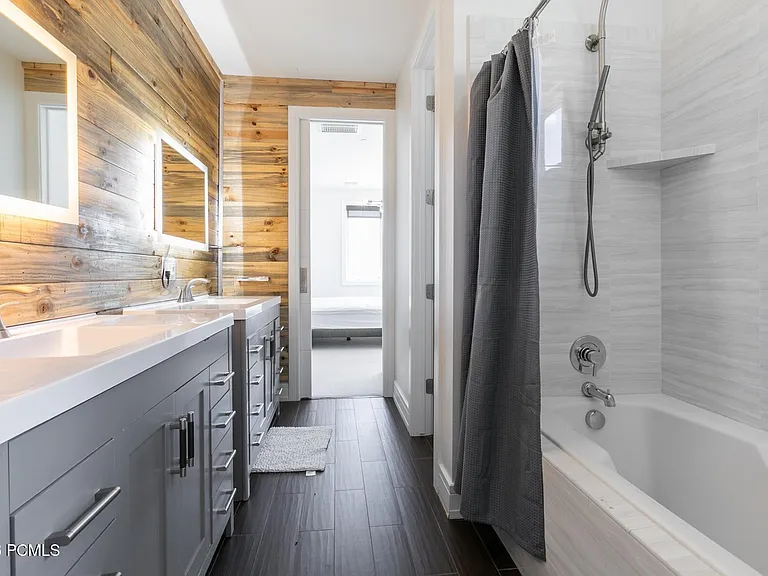 1135 E Lasso Trl — Photo 23