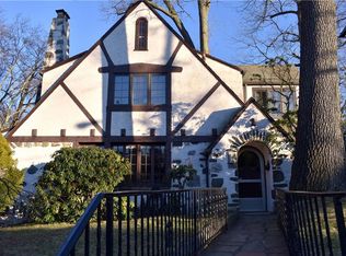 100 Harmon Ave, Pelham, NY 10803