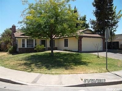 1st image of 1720 Chateau Dr