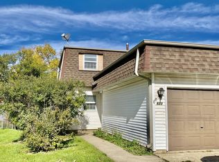 623 W Brickville Rd, Sycamore, IL 60178