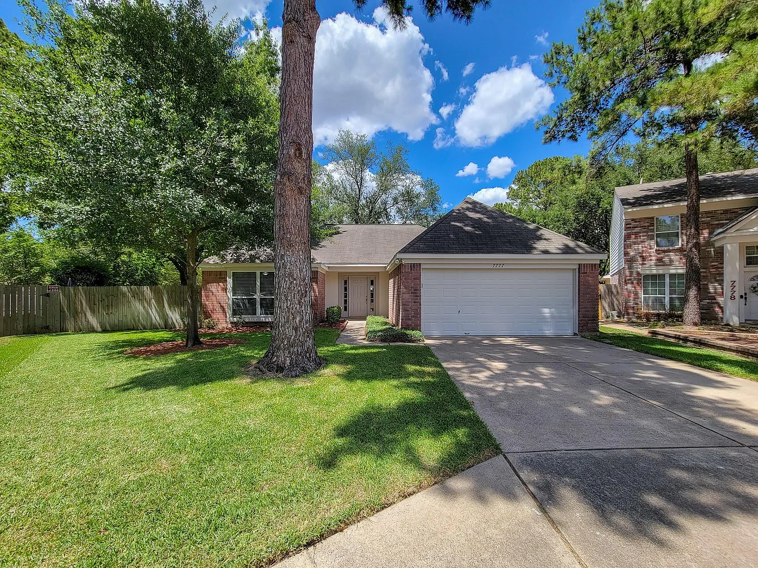 3 bed, 2.0 bath, 1705 sqft, $2,200 — Photo 4