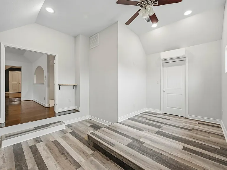 2019 Wild Peregrine Cir — Photo 34