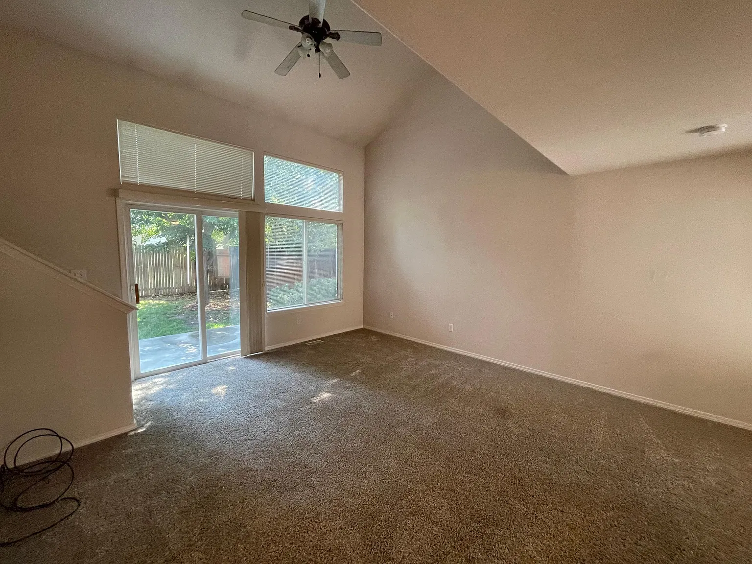 2 bed, 2.5 bath, 1230 sqft, $1,995 — Photo 2