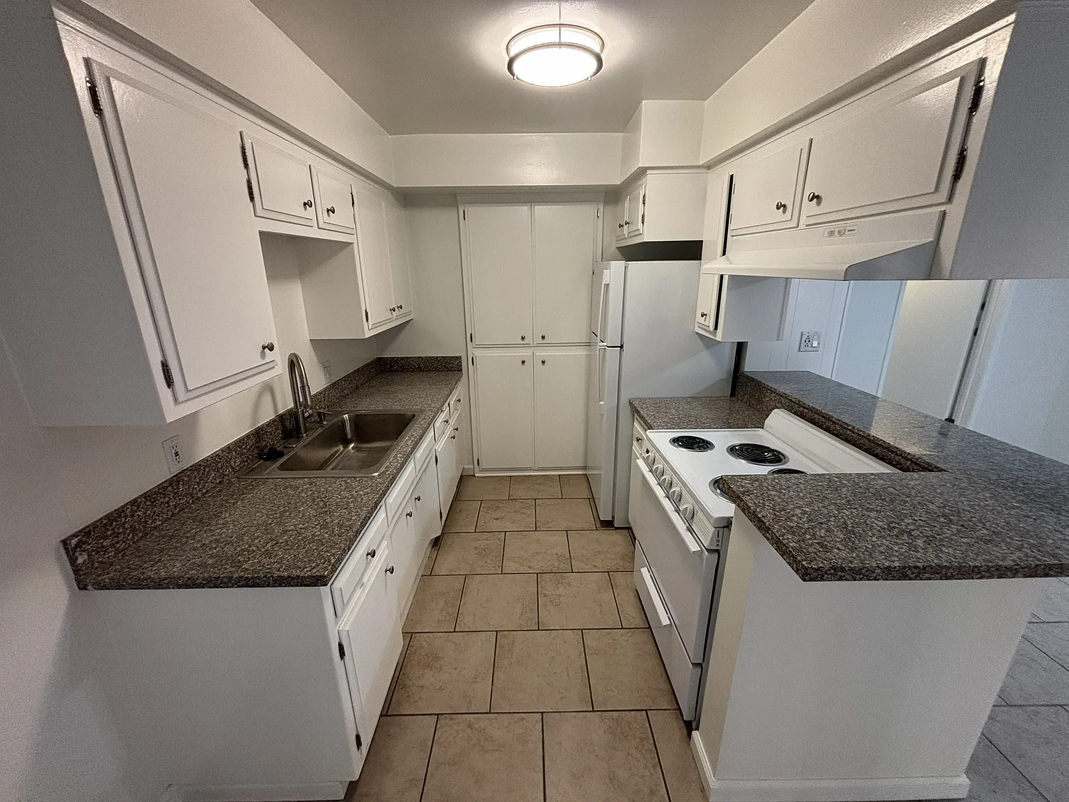 1 bed, 625 sqft, $2,000 — Photo 2