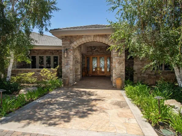 6095 Lake Vista Dr, Bonsall, CA 92003