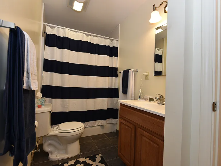 320 S Dunn — Photo 17