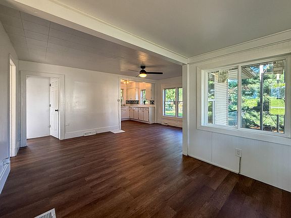 5th image of 29270 Pokagon St