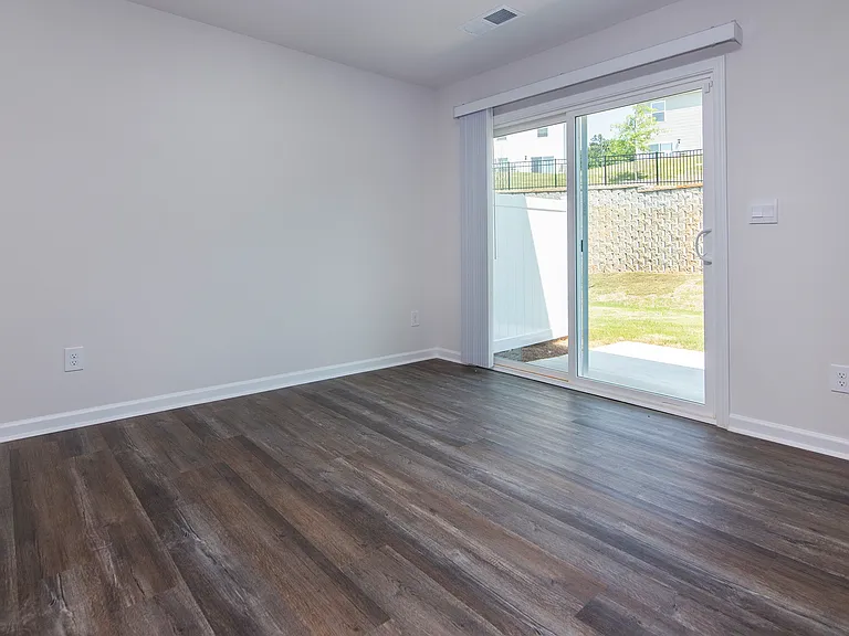 5149 Hyrule Dr — Photo 11
