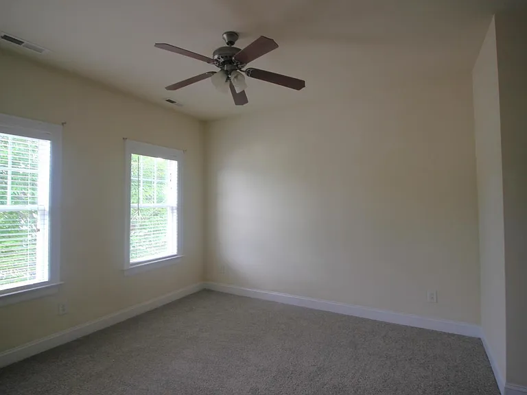 7745 Acc Blvd — Photo 11