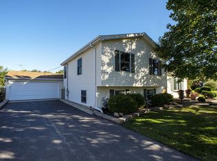 13020 W 29th St, Zion, IL 60099
