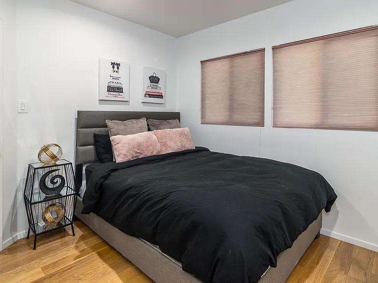 6135 Wilkinson Ave — Photo 24
