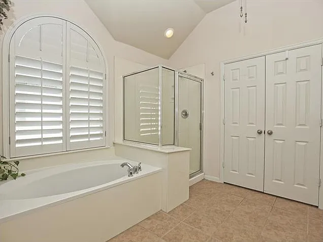 2660 Salorn Way — Photo 11
