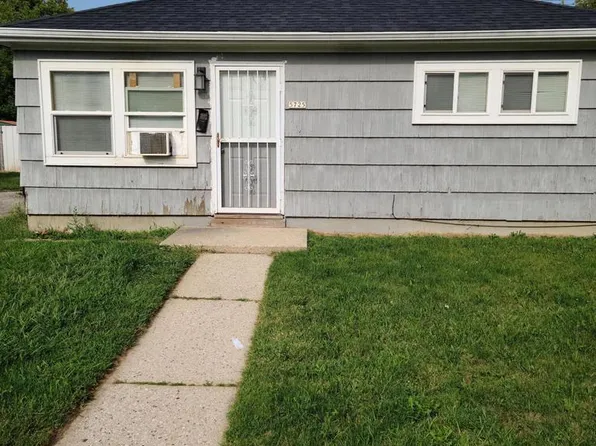 5725 N 60th STREET, Milwaukee, WI 53218