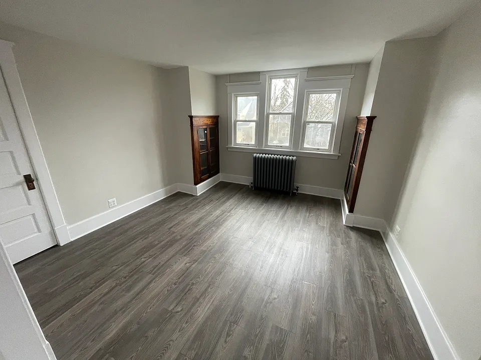 2014 Hertel Ave #2