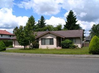 703 Vine St, Lynden, WA 98264