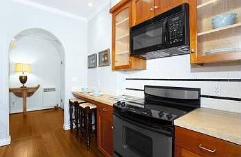 4th image of 1880 Jackson St APT 101