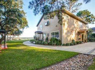 141 Bluewater Dr, Pointblank, TX 77364