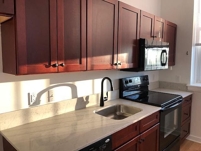 1st image of 3301 Henry Ave #225