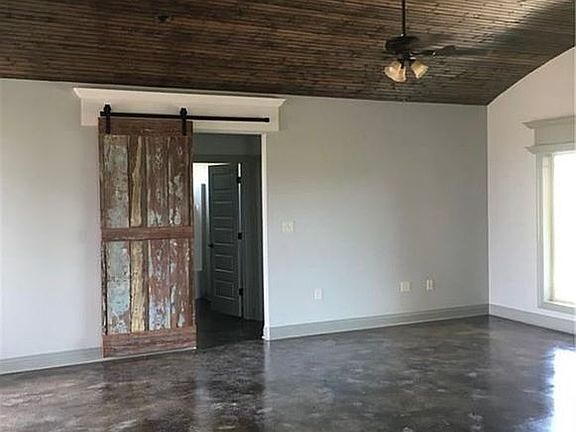 4th image of 17494 Jaycee Rd
