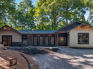 825 & 829 Willow Brook Way, Gatlinburg, TN 37738
