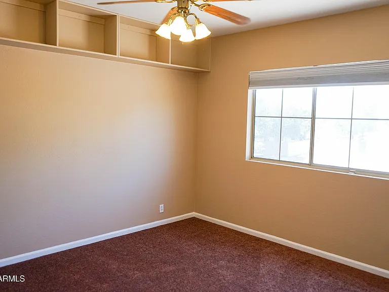 541 N Danielson Way — Photo 39