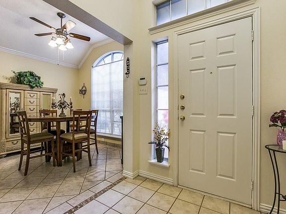 4th image of 4700 Belladonna Dr