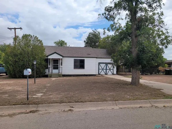 408 S Walnut St, Carlsbad, NM 88220