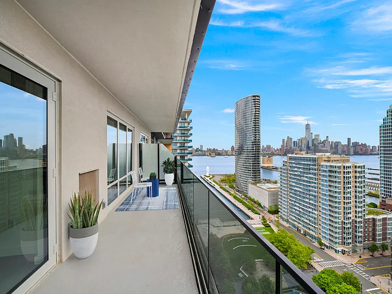 Newport Rentals — Photo 371