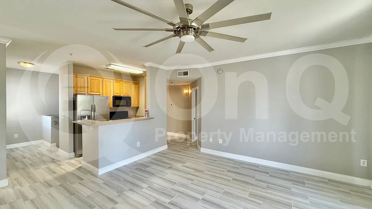 2 bed, 2.0 bath, 1268 sqft, $2,249 — Photo 4