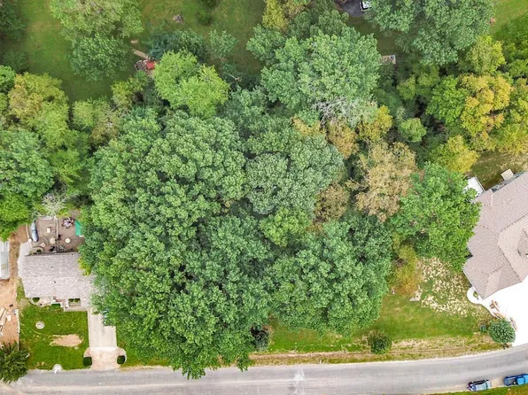 1881 Sextant Dr, Worden, IL 62097