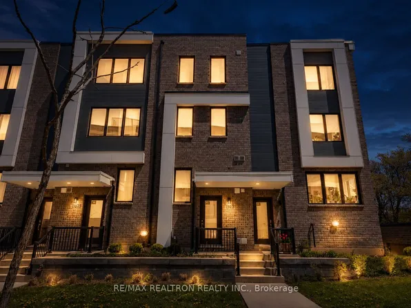 110 Stanley Greene Blvd #3, Toronto, ON M3K 0C8