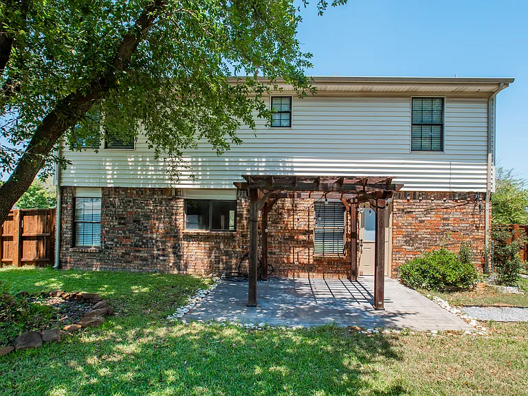 3491 Longview Dr — Photo 5