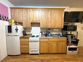 Rented by Best Apartments North Inc