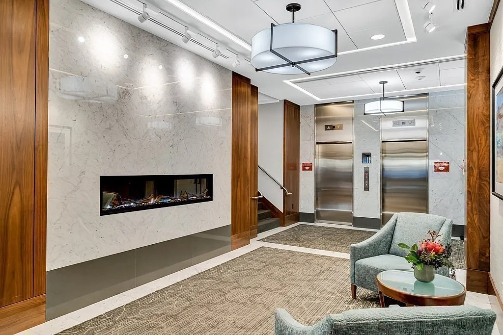Building Photo - 8 Whittier Pl #23B