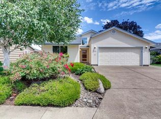 600 S Cascade Dr, Woodburn, OR