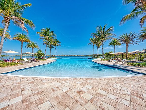 Resort Style Pool