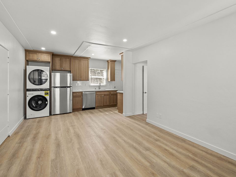 1st image of 3941 Georgia St