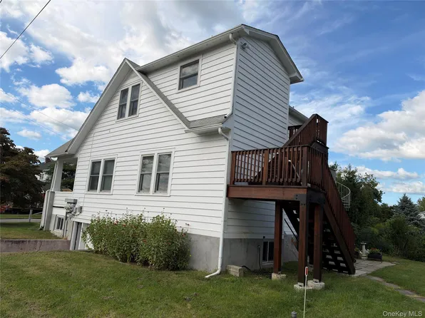 9 Lafayette St #2, Verplanck, NY 10596