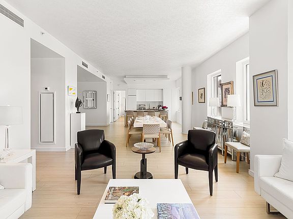 3rd image of 70 W 45th St Penthouse 1