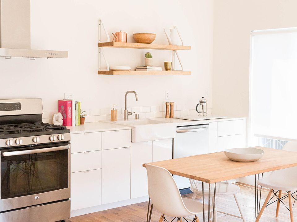1st image of 317 N Avenue 50 #2