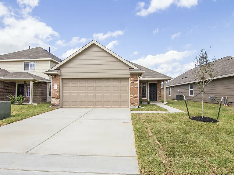 24411 Bella Carolina Ct — Photo 1