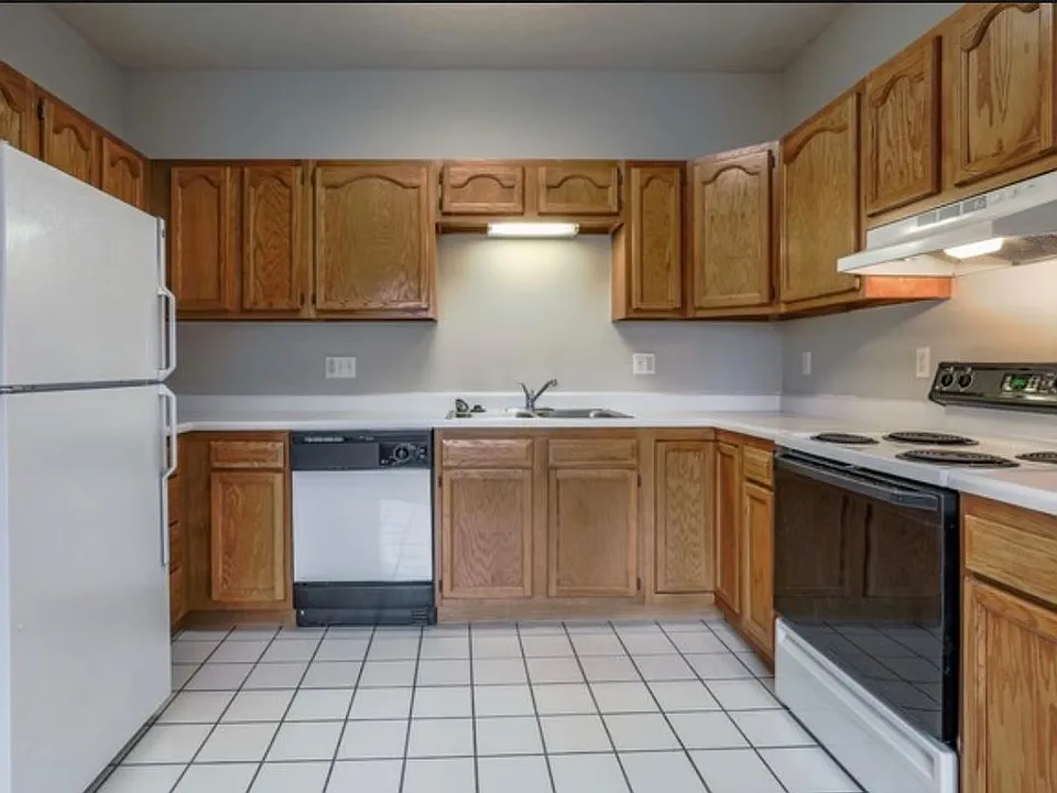 Mandarin Cove Apartments