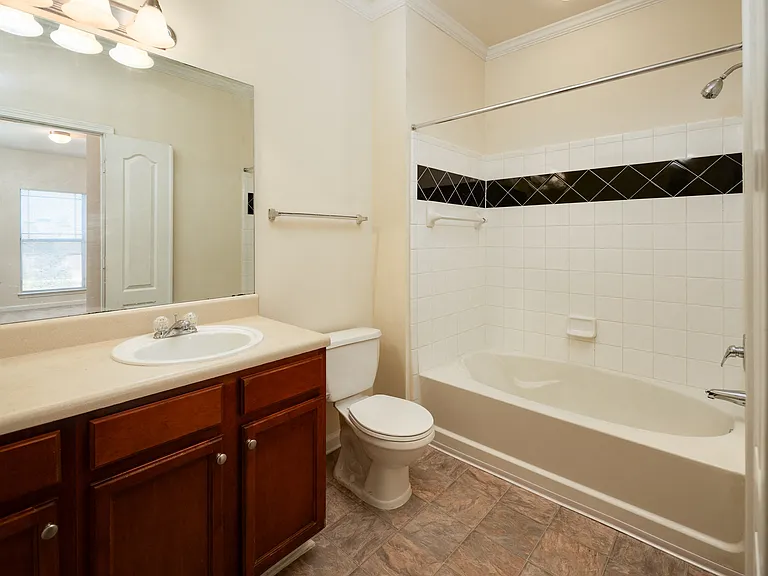 Wesley Kensington Apartments at Stonecrest — Photo 25