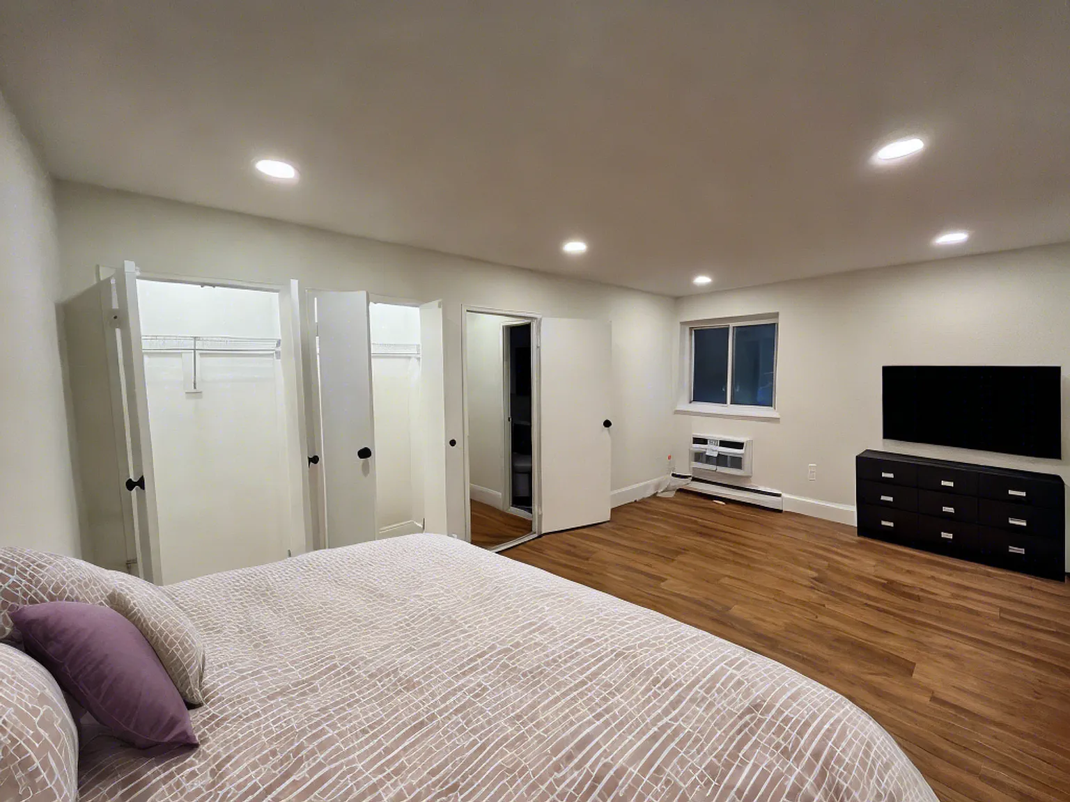 43 Cottage — Photo 2