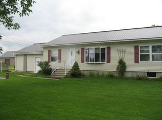 39 Lake Flats Dr, Chazy, NY 12921