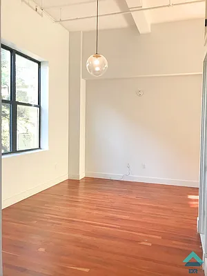 Rented by EXR | media 21