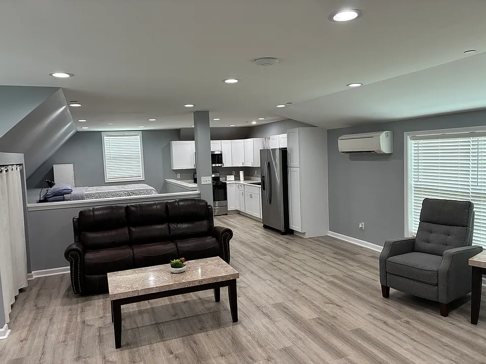 9 Atherstone Ln #9