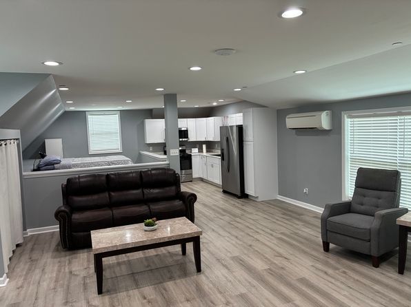 9 Atherstone Ln #9